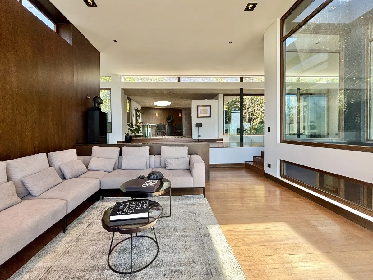 Imagen 4 de 26 de Moderna Y Remodelada Con Gran Vista - Sta María De Manquehue