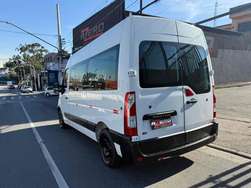 Renault Master 2015 2.3 Dci Minibus L2h2 16 Lugares Diesel