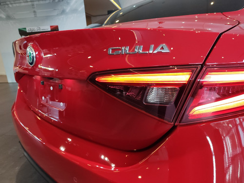 Alfa Romeo Giulia 2.0 280cv Veloce