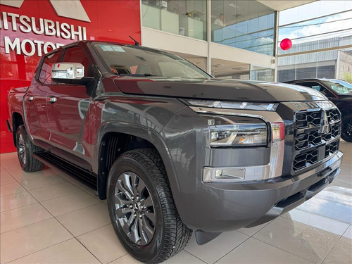 Mitsubishi Triton 2.4 BITURBO DIESEL CD HPE 4X4 AUTOMÁTICO