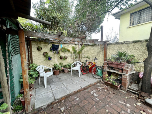 Casa En Venta De 4 Dorm. En Macul