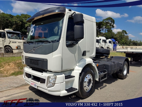 Imagem 1 de 15 de Volvo Vm 330 4x2 I-shift 2015
