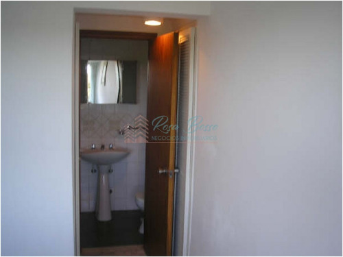 Apartamento En Roosevelt, 4 Dormitorios *- Ref: 2208
