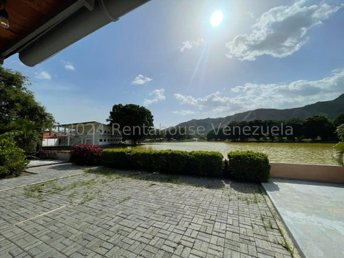 Gran Fondo De Comercio En Venta Ubicado En El Circulo Militar Las Delicias Db 24-28841