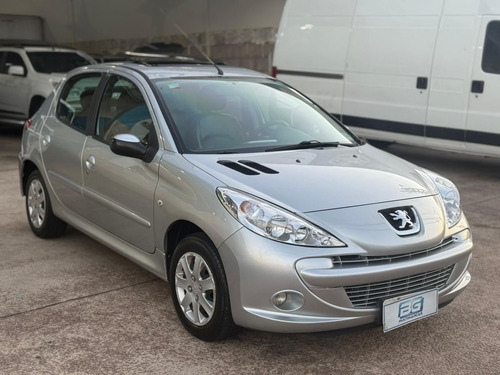 Peugeot 207 XR Sport 1.4 Flex 8V 5p