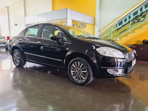 Imagem 6 de 9 de Fiat Linea 1.8 Essence 16v Flex 4p Manual