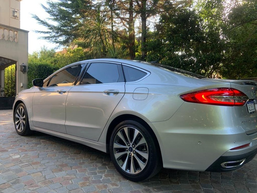 Ford Mondeo Titanium
