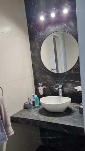 Casa En Venta - 3 Dormitorios 3 Baños - Cocheras - 2.125mts2 - Poblet, La Plata