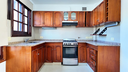 Venta De Casa 4 Ambientes En San Patricio, Moreno