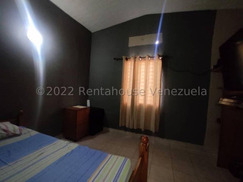 Imagen 15 de 30 de Casa En Venta En Urbanizacion Las Mercedes Cabudare, Zona Comercial, Cod 22-16023, Inf 04241398859, Jf7