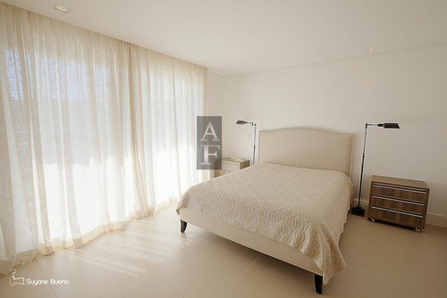 Imagem 23 de 30 de Casa Alto Padrão Para Venda Em Centro Garopaba-sc - Kv601