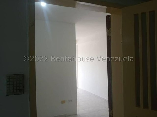 Imagen 17 de 30 de Gustavo Zavala Rentahouse 23-1231