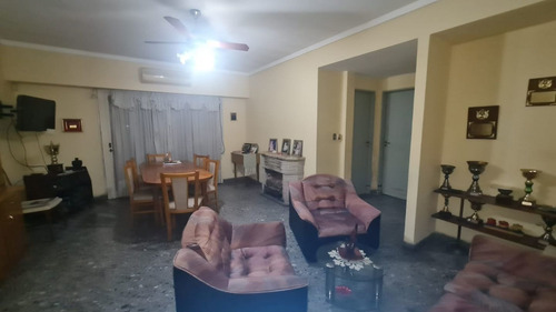 Imagen 2 de 16 de Venta De Casa Multifamiliar En La Tablada,