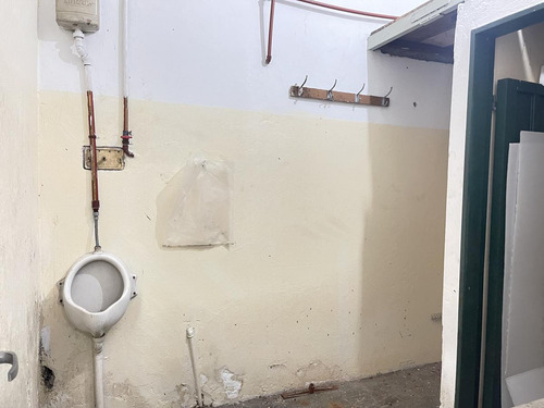Venta De Galpón 107m² - En San Justo