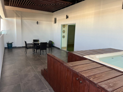 Penthosue De 3 Habitaciones En El Ensanche Ozama Piso 6 Con 283 Metros