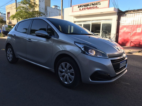 Imagen 9 de 12 de Peugeot 208