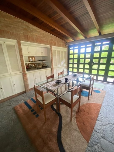 Imagen 5 de 30 de Se Vende Casa 680m2 4h+2s/7b/10p Cerro Verde 4377