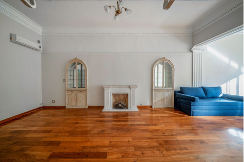 Ph Tipo Casa De 5 Ambientes En Venta En Villa Del Parque