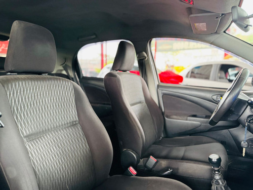 Toyota Etios Toyota Etios X 1.3 (Flex)