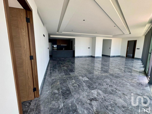 Venta Departamento 2 Ambientes Zona Hotelera