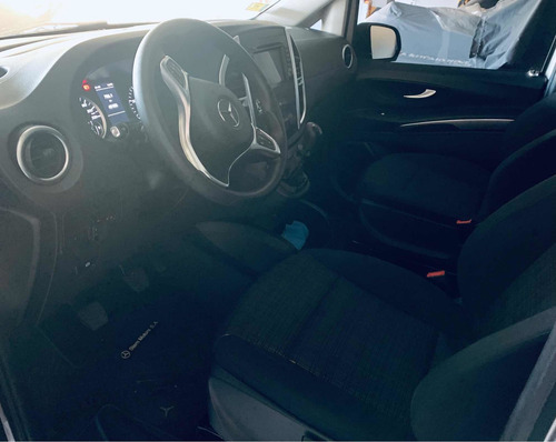 Imagen 11 de 15 de Mercedes-benz Vito 1.6 111 Cdi Furgon Mixto Aa 114cv 2018