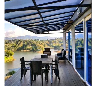 Hotel y resort en venta