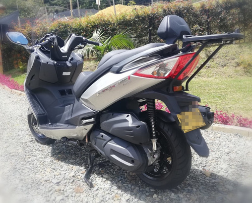 Color Plata, Menos De 7.000 Km Como Nueva, Único Dueño