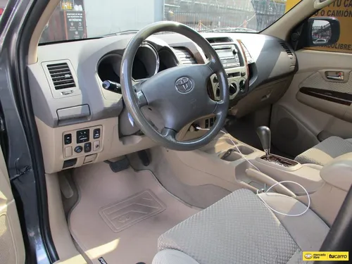 Toyota Fortuner Sr5 4x2 2700cc At Aa