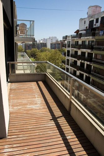 Venta Exclusivo Piso Con Cochera En Plaza Mitre