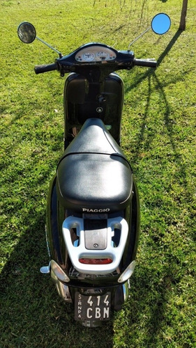 Imagen 7 de 12 de Piaggio Vespa Et4 150cc