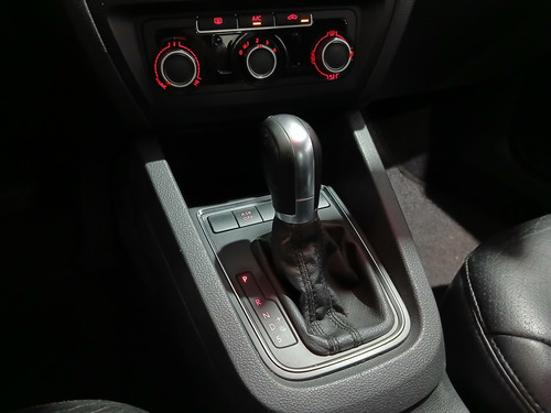Volkswagen Jetta JETTA COMFORTLINE 2.0 T.FLEX 8V 4P TIPT.