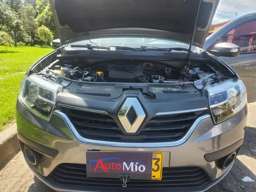 Renault Logan life