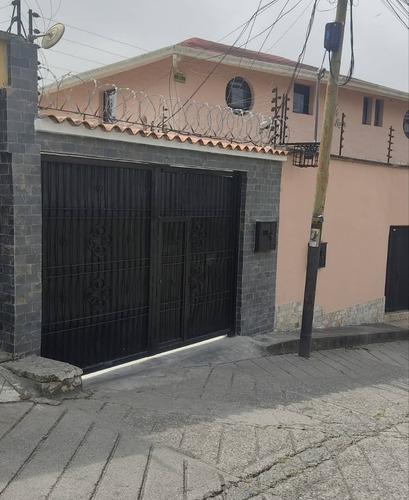  Casa De 235m2 De Construccion Con Anexo Lomas De Urquia Carrizal