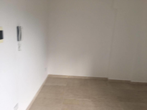 Departamento Interno A Estrenar. 2 Amb C/balcon - Moron Sur