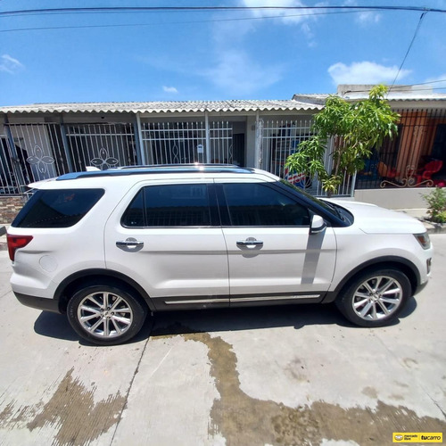 Imagen 6 de 16 de Ford Explorer