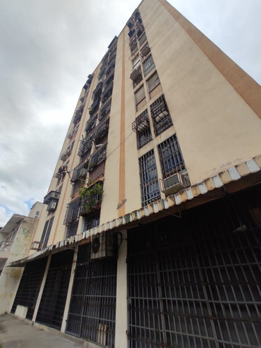 Se Vende Comodo Y Hermoso Apartamento Ubicado En La Calle5 De Julio, 007jsc