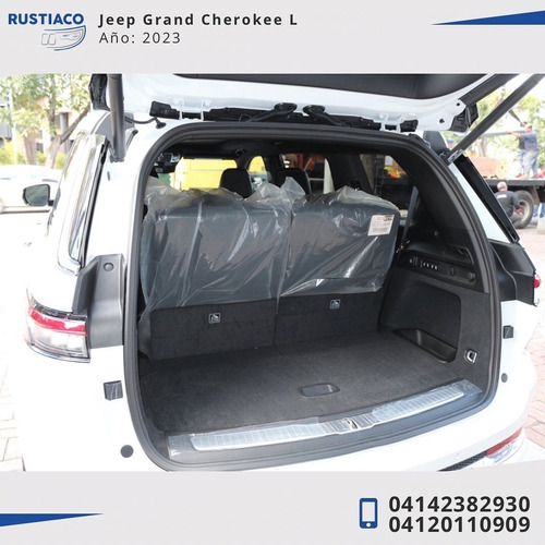 Imagen 6 de 10 de Jeep Grand Cherokee Overland L