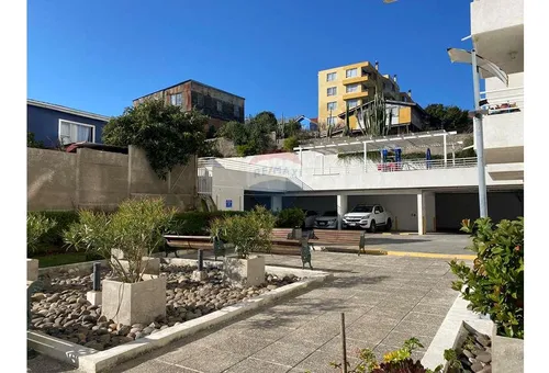Vista Despejada A La Bahía