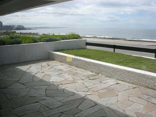 Imagen 1 de 8 de Alquiler De Apartamento De 4 Dormitorios En Península