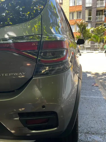 Renault Stepway 1.6 Intense Automática