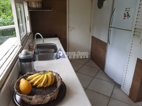 Imagem 17 de 30 de Lagoa, 6 Quartos, Sendo 2 Suítes, Varanda, 2 Vagas!! - 11313