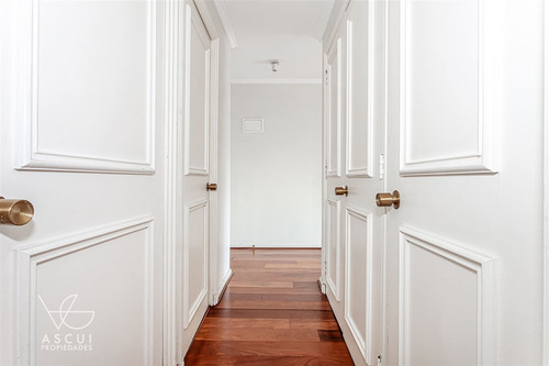 Departamento En Venta De 2 Dorm. En Las Condes