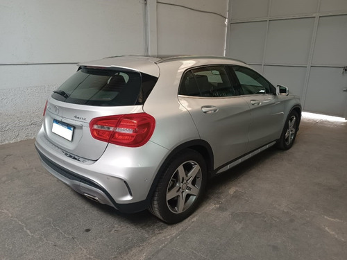 Imagen 6 de 8 de Mercedes Benz Gla 250 Urban 4matic Amg
