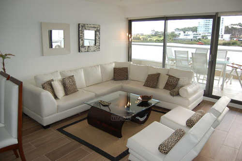 Imagen 5 de 30 de Apartamento 3 Dormitorios Piscina Climatizada Terrazas De La Laguna Departamento En Alquiler Ubicado En Pinares, Punta Del Este, Punta Del Este / Maldonado