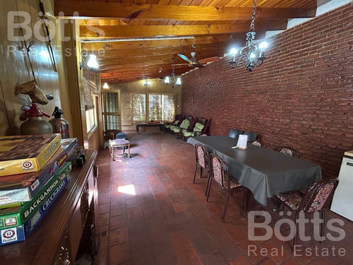 Venta Casa 7 Amb Pileta Quincho Cocheras Aldo Bonzi