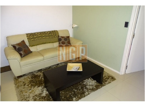 Apartamento En Mansa, 2 Dormitorios Frente Al Mar Parrillero Propio Frente Al Mrar-ref:17000