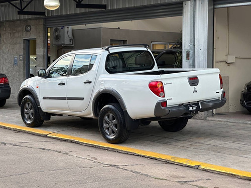 Mitsubishi L200 3.2 Cab Doble 4wd Cr 170cv Mt