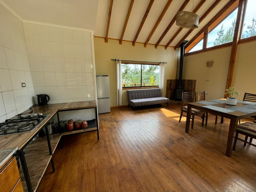 Se Vende Hermosa Parcela Con 3 Cabañas En Melosilla