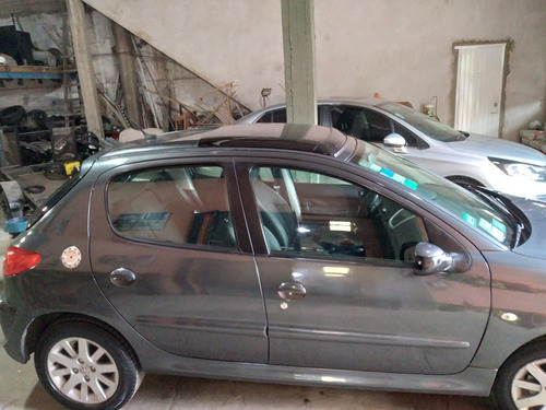 Peugeot 207 1.6 Sedan Xt Premium 2009