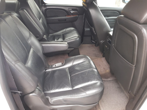 Imagen 12 de 14 de 2011 Chevrolet Suburban Lt